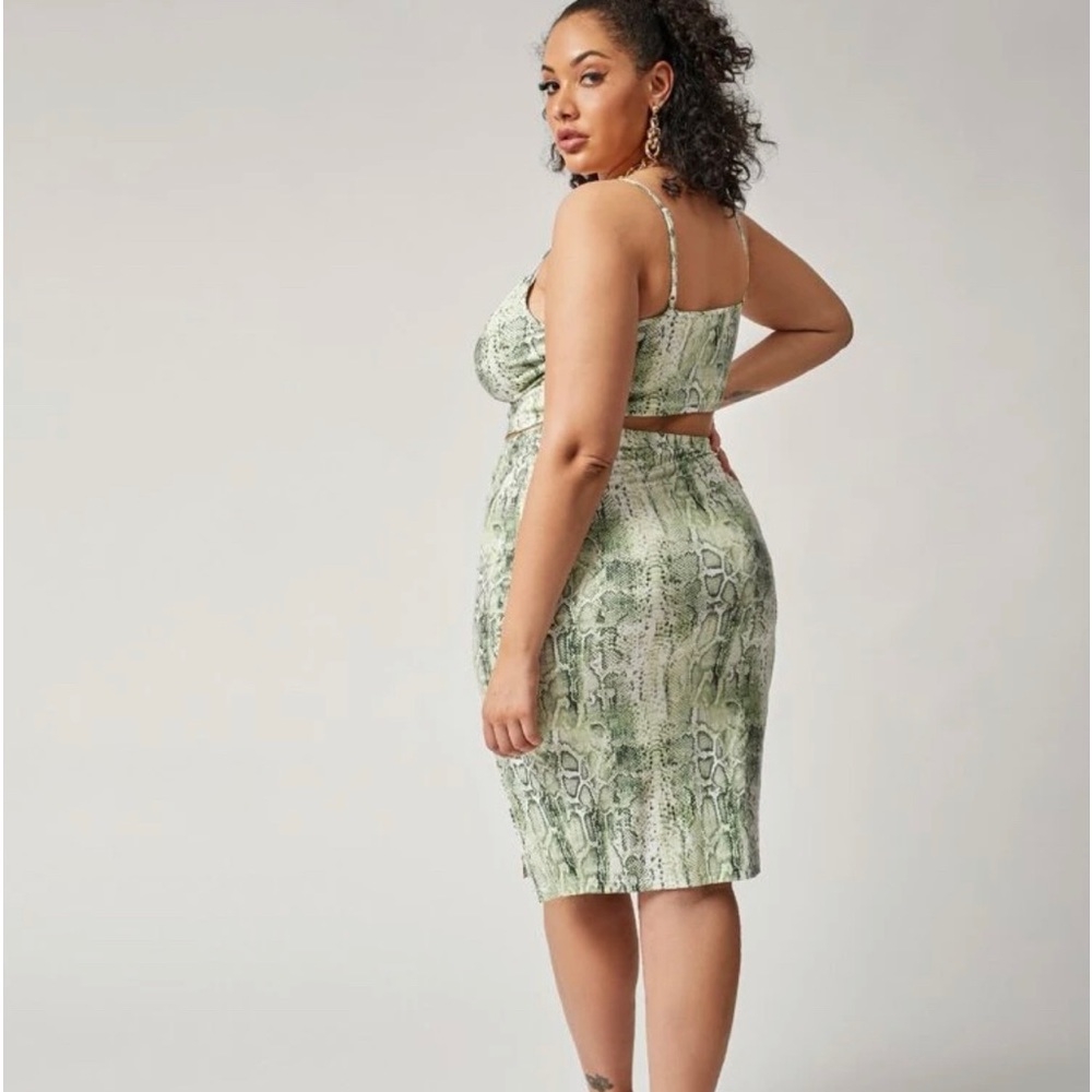 Plus Snakeskin Cami Top & Split Skirt Set